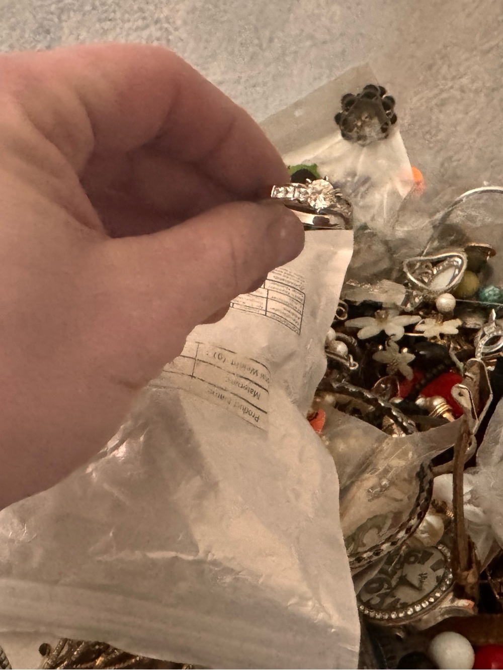 24lbs of assorted Jewelry - Picture 4 of 12
